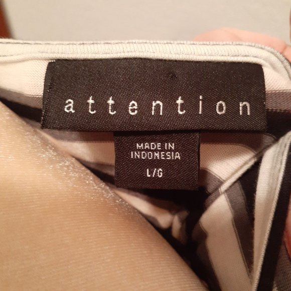 Attention T Shirt Layered Horizontal Striped Dress - Figure flattering SZ Large - Picture 7 of 8